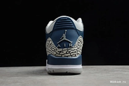 AIR JORDAN “MIDNIGHT 3 NAVY” 0918